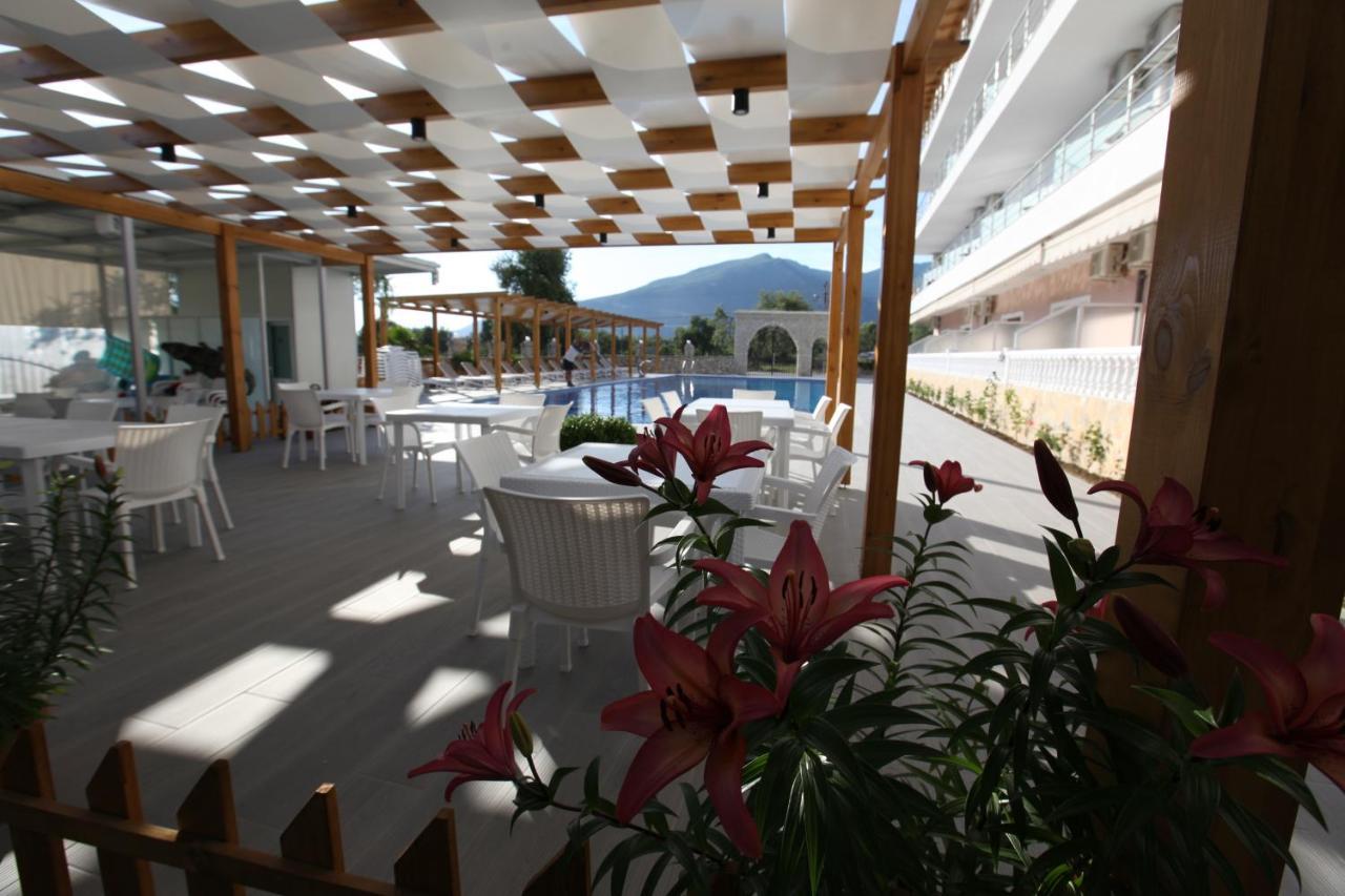 Hotel Riviera Borsh Zewnętrze zdjęcie