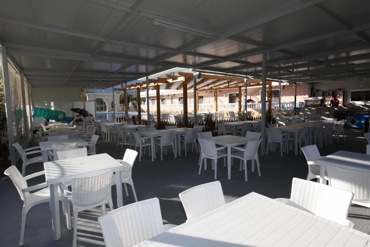 Hotel Riviera Borsh Zewnętrze zdjęcie