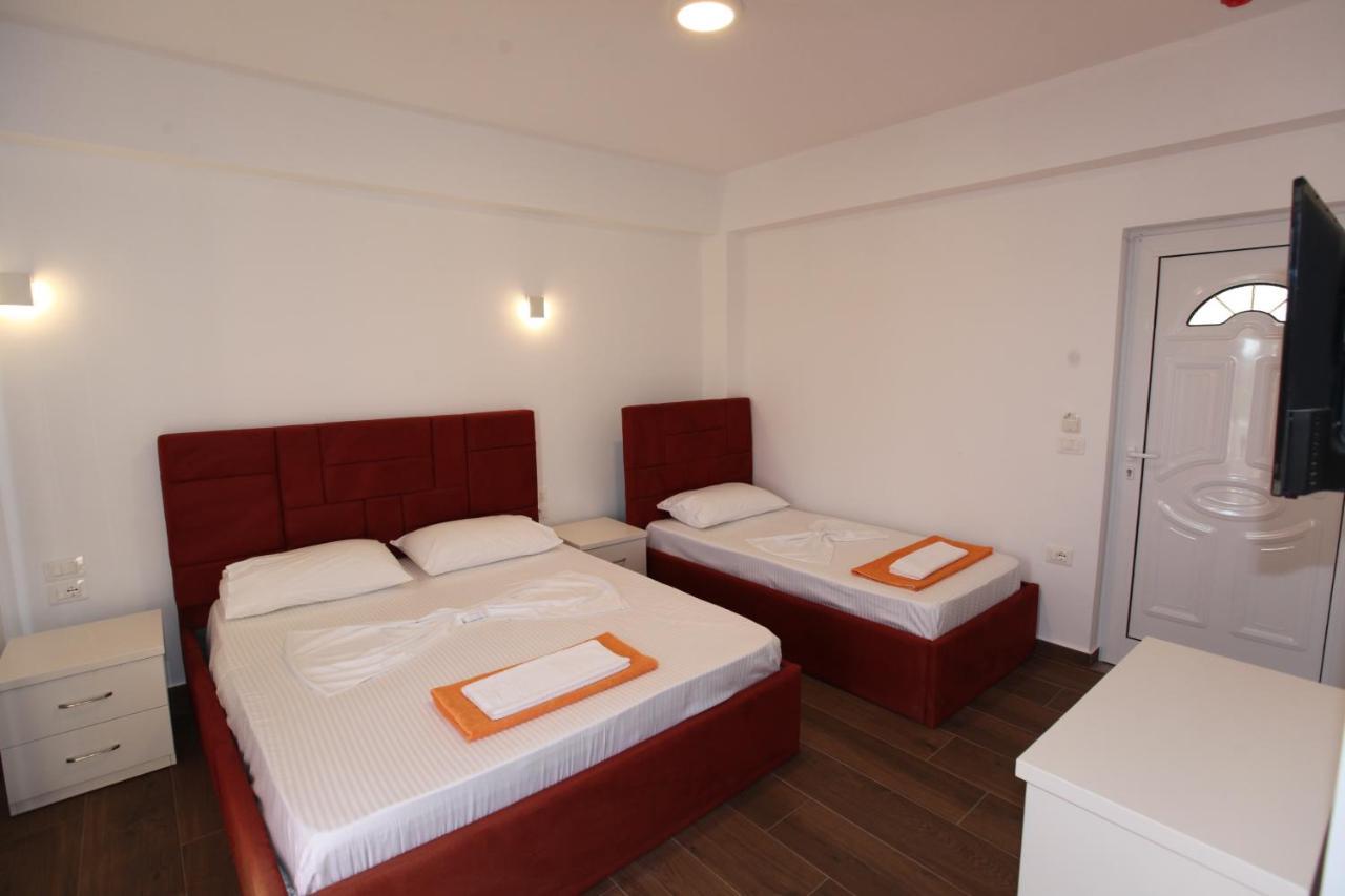 Hotel Riviera Borsh Zewnętrze zdjęcie